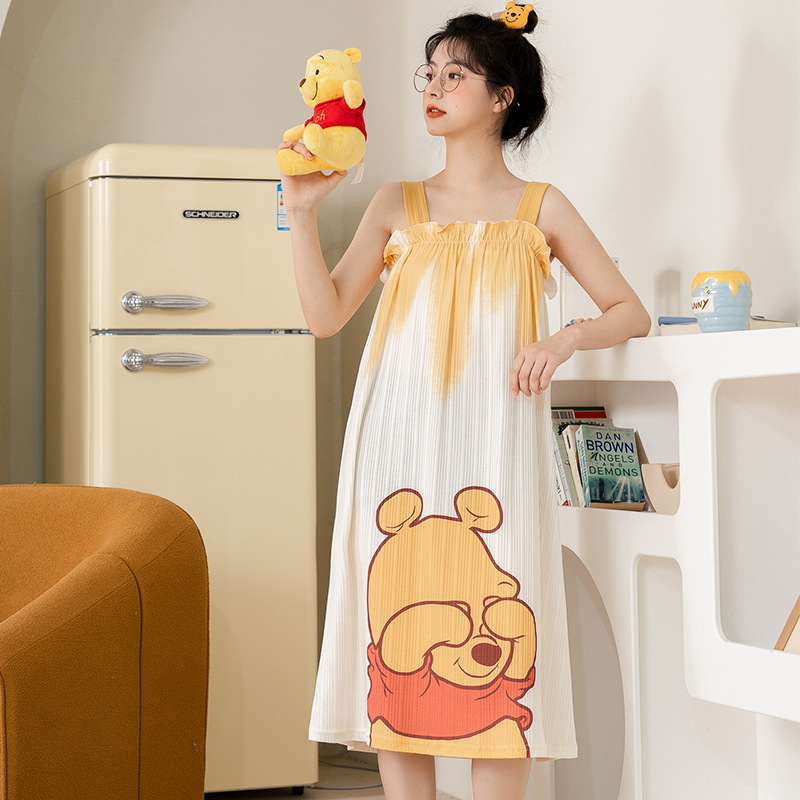 女性用サスペンダーパジャマ