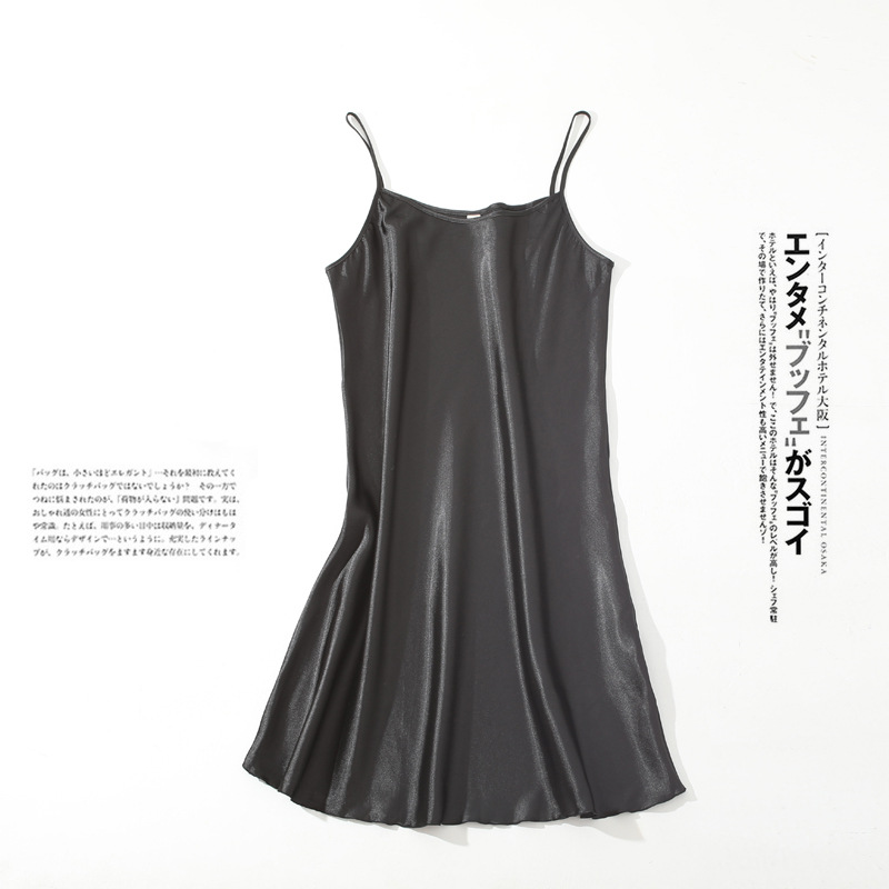 セクシーなサスペンダーパジャマ