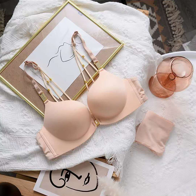 セクシーなヒョウのスーツ