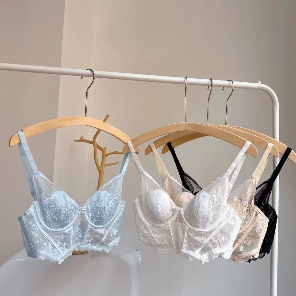 クリスタルカップセクシーブラ