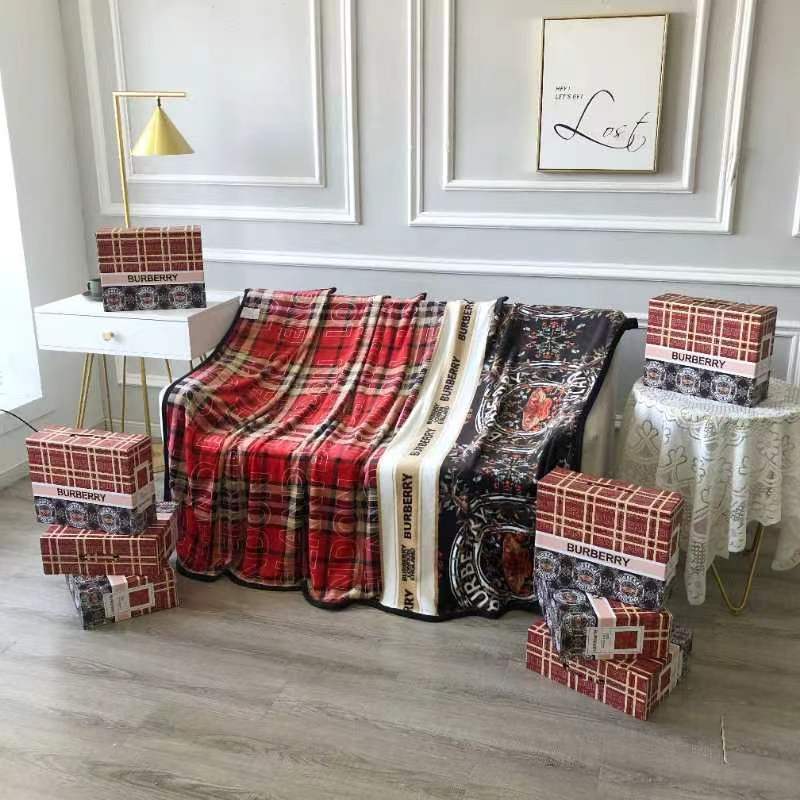 【公式指定特約店】*HOT*「2点目半額SALE」フランネルブランケット / 150 X 200cm / 付属品:収納バッグ/専用箱