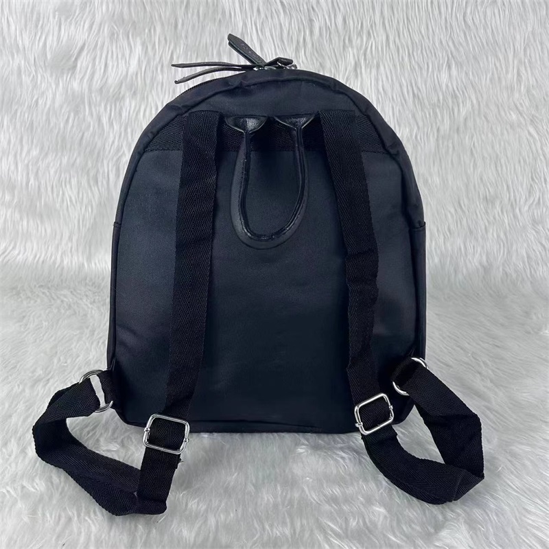 【正規取扱店】【品質の高い商品】バックパック/ イタリアの手作り【二つ目は4900】