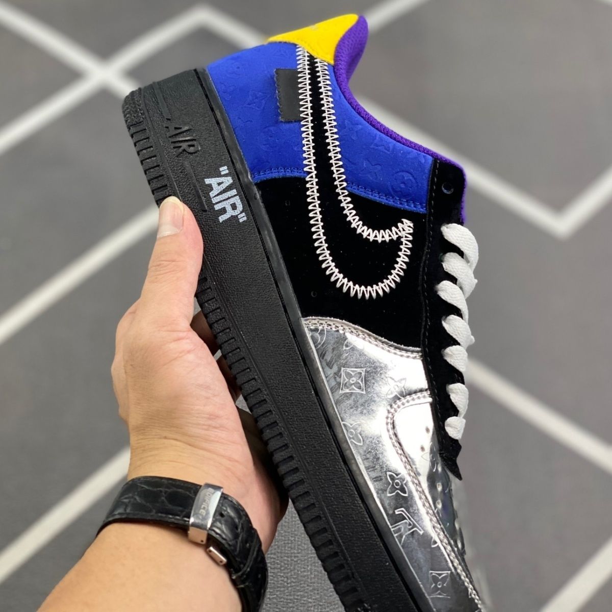  【新作発売】♪超入手困難Louis Vuitton x Nike Air Force1 ナイキ ルイ ヴィトン ジョイント シューズ