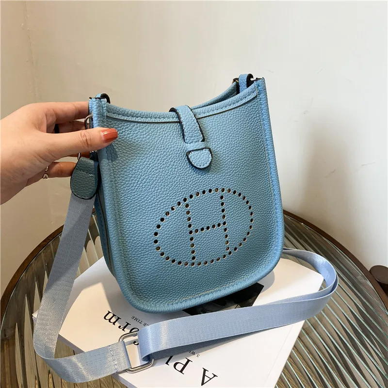 限定30個！売り切れ次第終わり！【Hermes|公式サイトは正規品】「STORY」雑誌掲載高垣麗子さんの愛用しているエルメスの大人気新作“velyne”バッグを入手