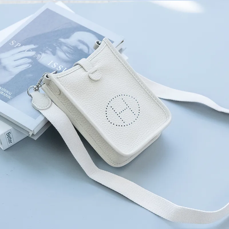 限定30個！売り切れ次第終わり！【Hermes|公式サイトは正規品】「STORY」雑誌掲載高垣麗子さんの愛用しているエルメスの大人気新作“velyne”バッグを入手