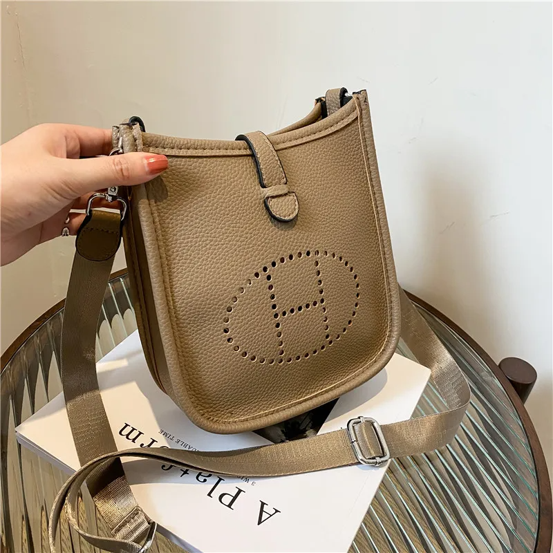 限定30個！売り切れ次第終わり！【Hermes|公式サイトは正規品】「STORY」雑誌掲載高垣麗子さんの愛用しているエルメスの大人気新作“velyne”バッグを入手
