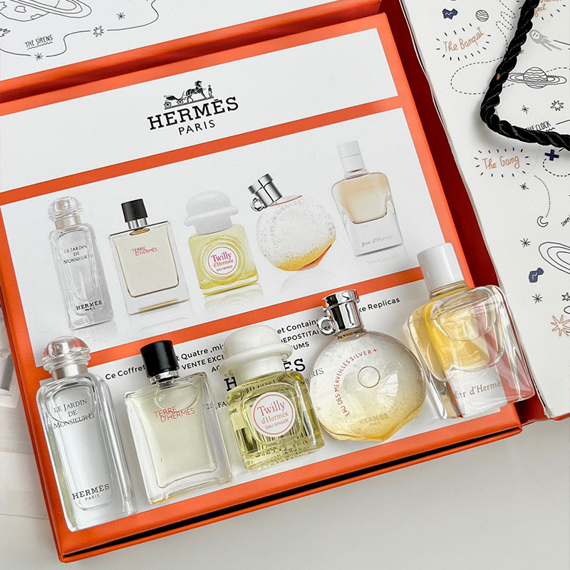 【Hermes|公式サイトは正規品】エルメス クラシックシリーズ ワンデイ ライト 香水サンプル 5本セット ボックス ラブ Mashi Perfume ギフトボックス グローバル購入 偽造防止 スキャン可能 ギフトバッグ