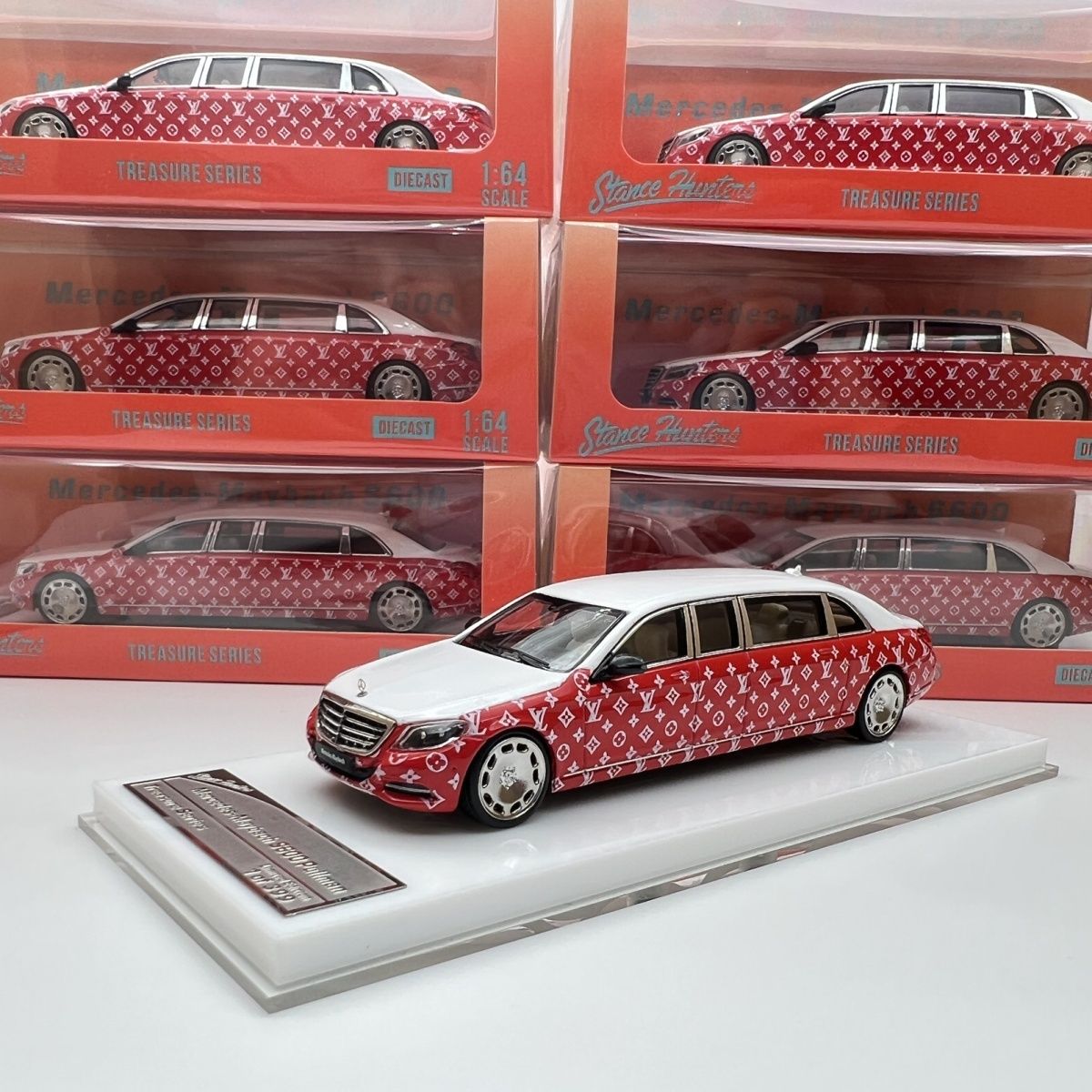 【LV 今年の新商品】 メルセデスベンツ S600 プルマン合金 スチームタイプ 赤白潮ブランド 1/64 プルマン カーモデル