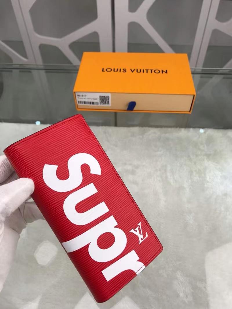 元のパッケージ 「正規品保証、公式と同じデザイン」シュプリーム財布コピー 新品 Louis Vuitton×Supreme ジッピーウォレット男女兼用 赤