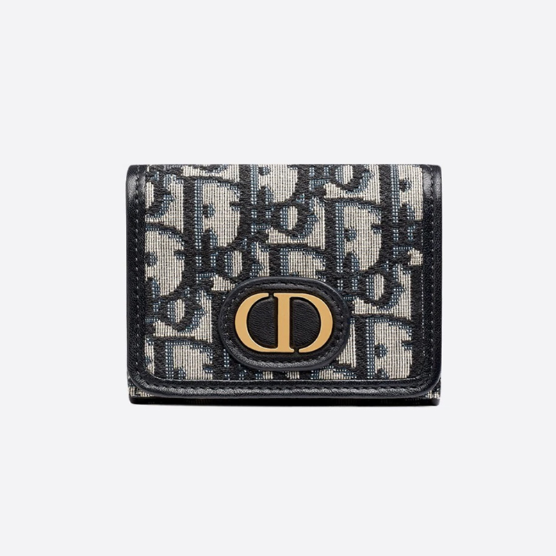 《新作限定♪めっちゃ便利♡》MONOGRAMキルティンググレインエンボスレザージッパー二つ折り財布
