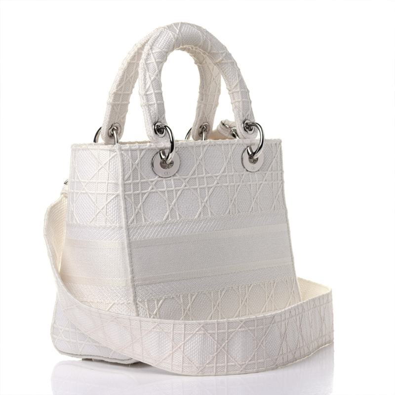 雑誌掲載！完売必至！憧れのMedium Lady D-Lite Bag！ 刺繍キャンバス グレー バッグ。