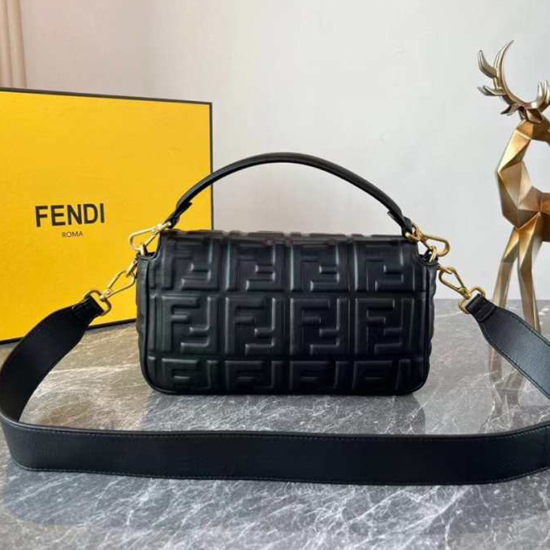 バゲット ブラックレザー バッグ ミディアム ブラックレザー バッグ