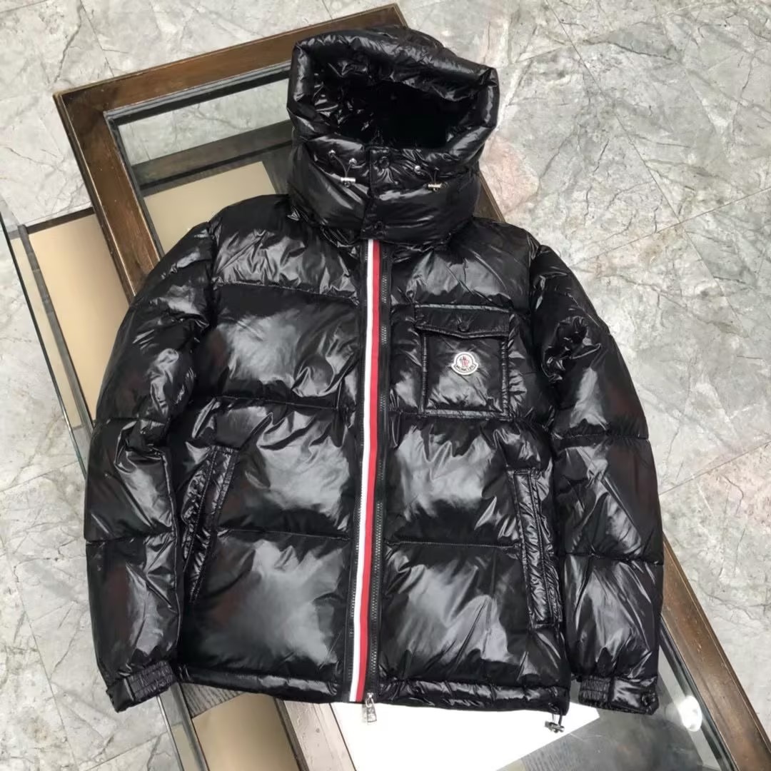 関税負担なしMoncler MONTBELIARD フード付ダウンジャケット 