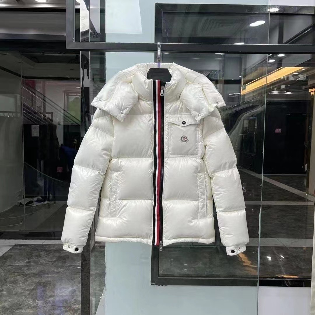 関税負担なしMoncler MONTBELIARD フード付ダウンジャケット 