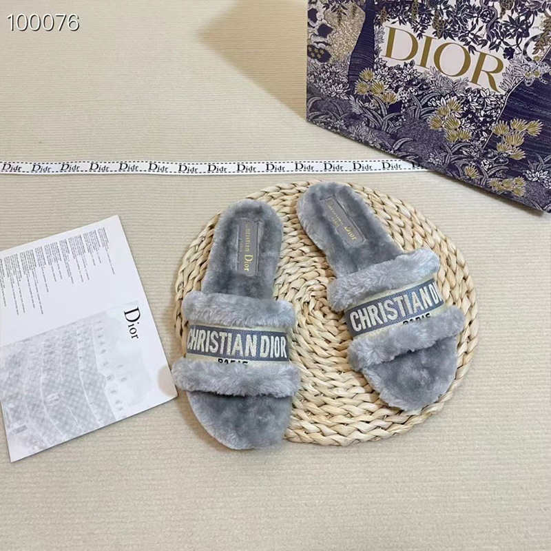 【6900円プラスして２点を購入】【海外ブランド直営店】「正規品保証、公式と同じデザイン」これからの季節には大活躍。様々なスタイルから選ぶことができます