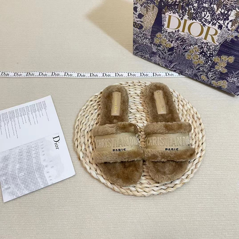 【6900円プラスして２点を購入】【海外ブランド直営店】「正規品保証、公式と同じデザイン」これからの季節には大活躍。様々なスタイルから選ぶことができます