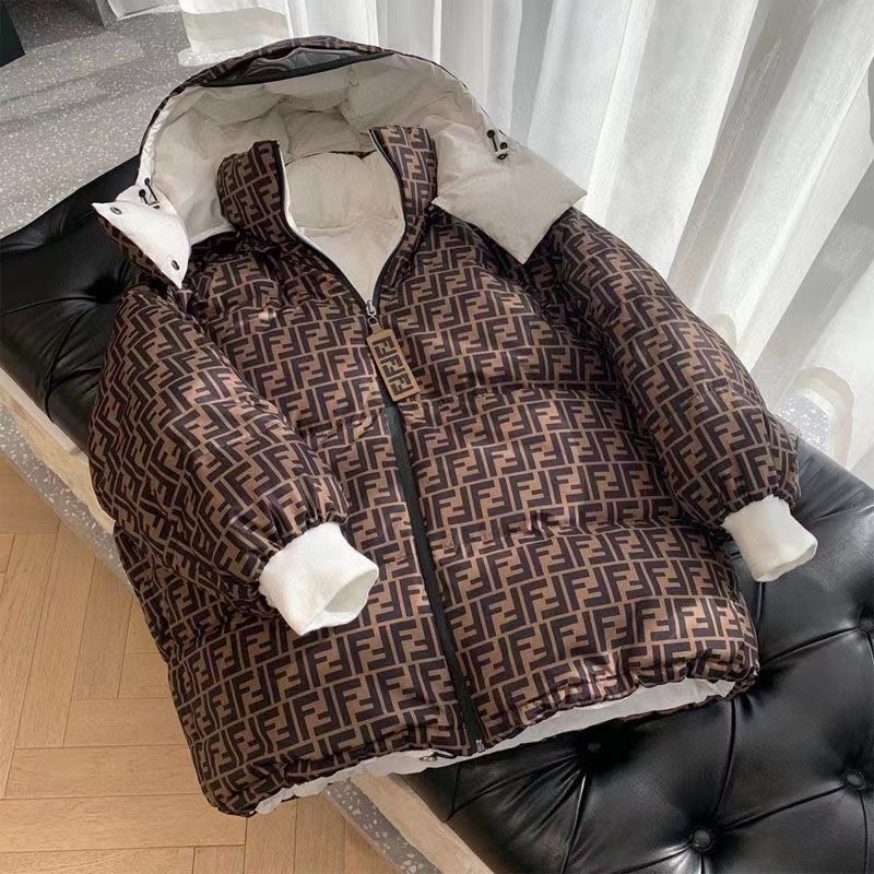 【冬季限定】フェンディウイメンズダウンジアケット