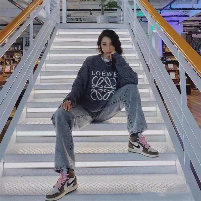 【正規取扱店】【品質の高い商品】ファションセーター/イタリアで手作り【二つ目8000】