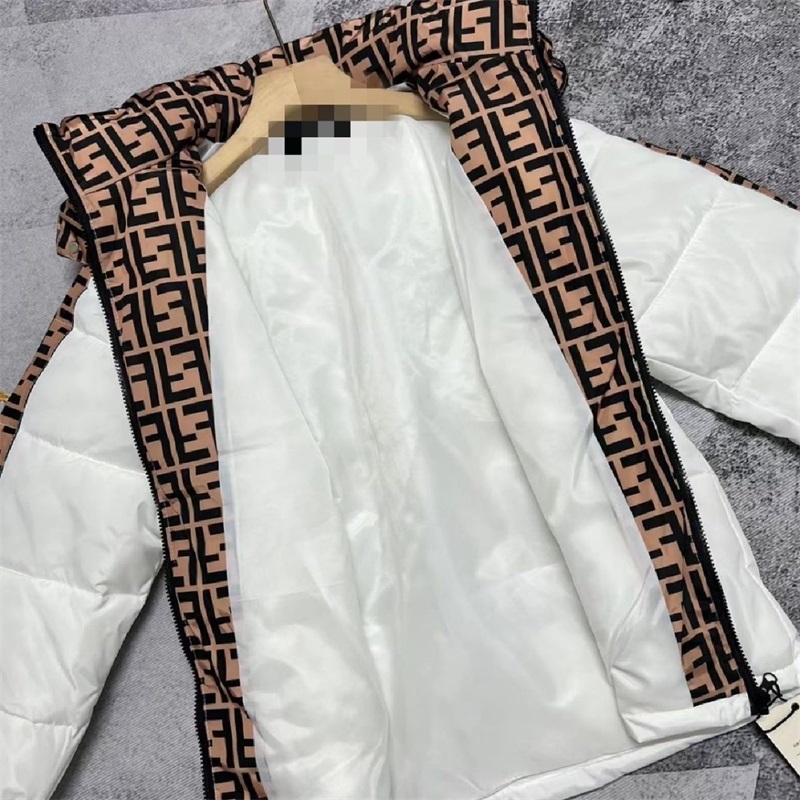 【2着目8000】流行のかっこいい綿入れ服、新発売タイプ、冬に大活躍することでしょう、ファッショナブルでトレンディ