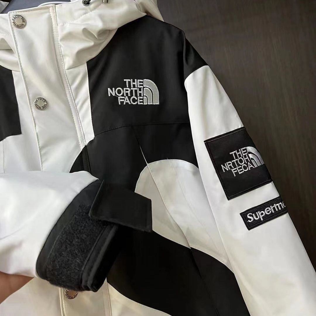 Supreme×The North Face【海外ブランド直営店】「正規品保証、公式と同じデザイン」綿、厚く、防雨、防風、カップルタイプの緩い冬用ダンジャケット