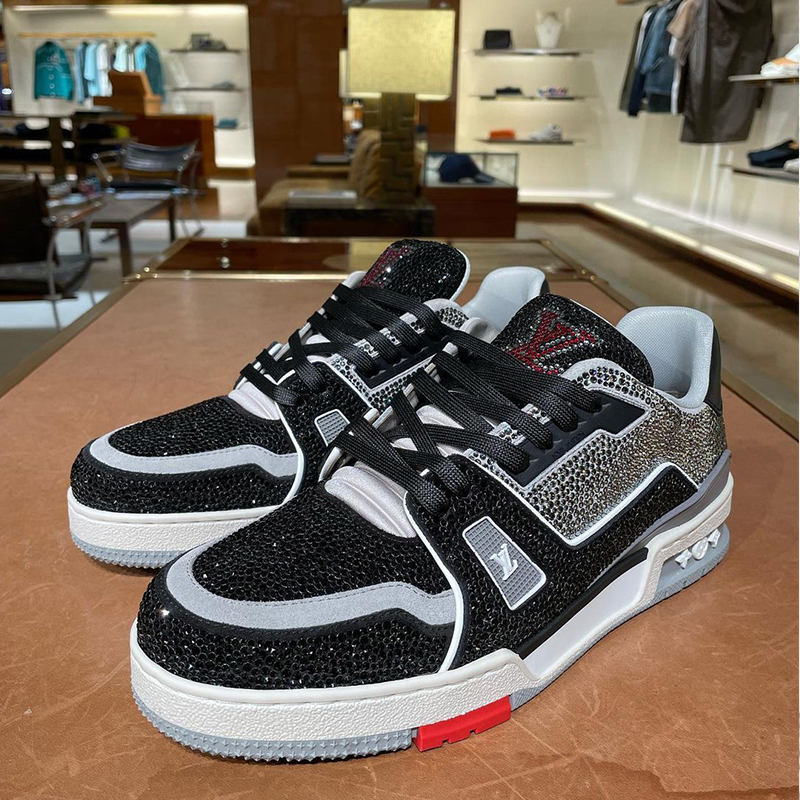 Lv Trainer 世界限定版 bulingbuling フル ダイヤモンド シリーズ カジュアル スポーツ シューズ 【ルイ・ヴィトンのアーティスティック ディレクター、ヴァージル・アブローによる独占的で高品質な革新的な作品】