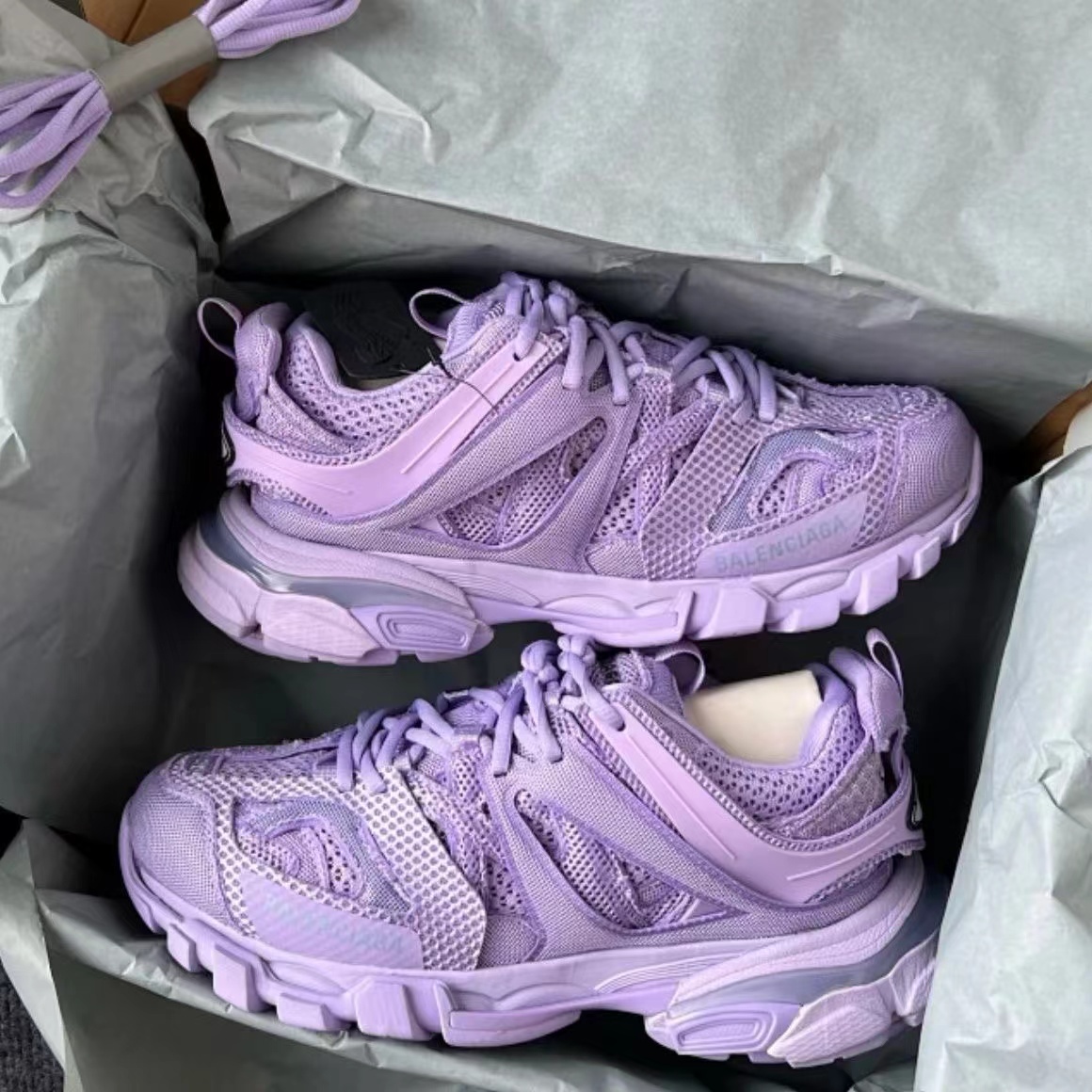 【正規取扱店】【品質の高い商品】★BALENCIAGA★Low-Top Sneakers