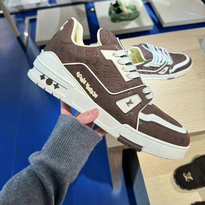 【超人気商品】【10000円プラスして２点を購入】【スニーカー】タイドブランドの新品、耐摩耗性、滑り止め、ファッショナブルでカジュアル