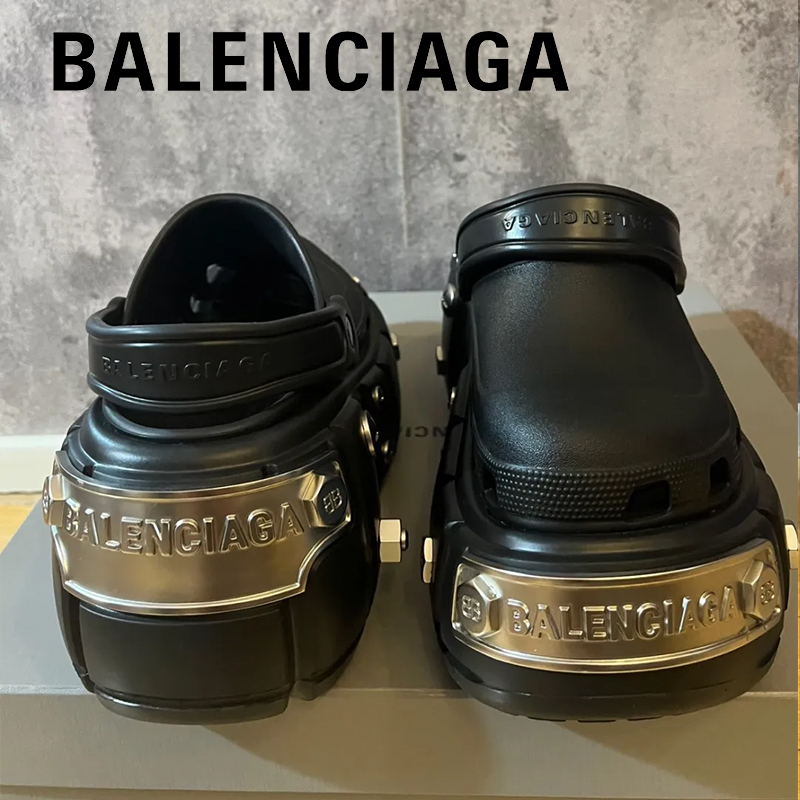 BALENCIAGA【 海外ブランド直営店】*HOT*男の子も女の子も着られます HARDCROCS™ ミュール【8000円プラスして２点を購入】