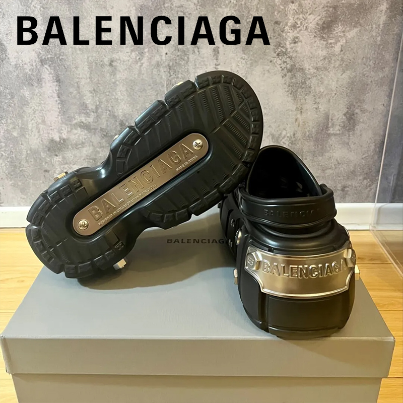 BALENCIAGA【 海外ブランド直営店】*HOT*男の子も女の子も着られます HARDCROCS™ ミュール【8000円プラスして２点を購入】