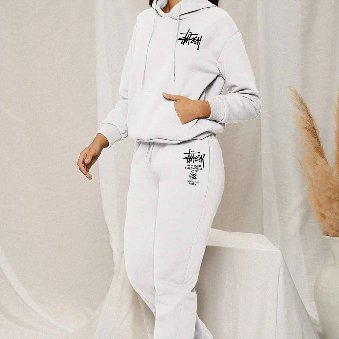 【 Stüssy 海外ブランド直営店】*HOT*【5010円プラスして２着を購入【 Stüssy 】クラシックなスタイルフード付きスウェットシャツセット「正規品保証、公式と同じデザイン」シンプルなスタイル、通気性と快適さ