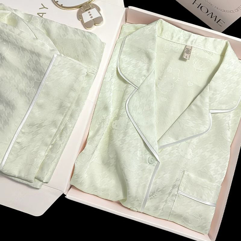 女性用半袖ショートパンツパジャマセット