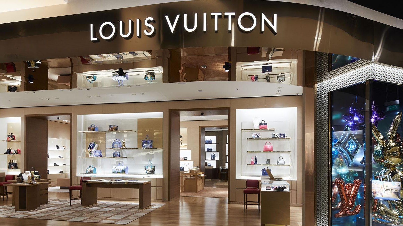 LV.jpg